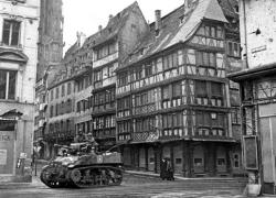 French enter in Strasbourg